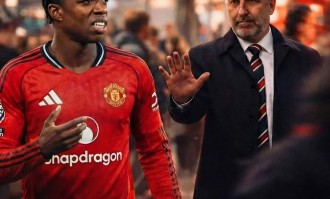 曼联官宣压哨卖第四人，巨头叫停铁闸交易！没买人却化身出租狂魔